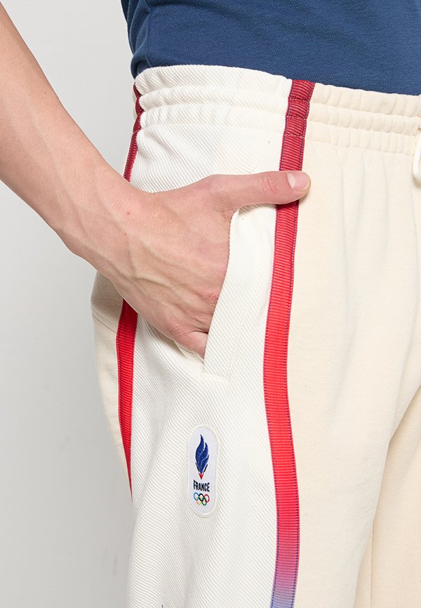 le coq sportif EFRO 24