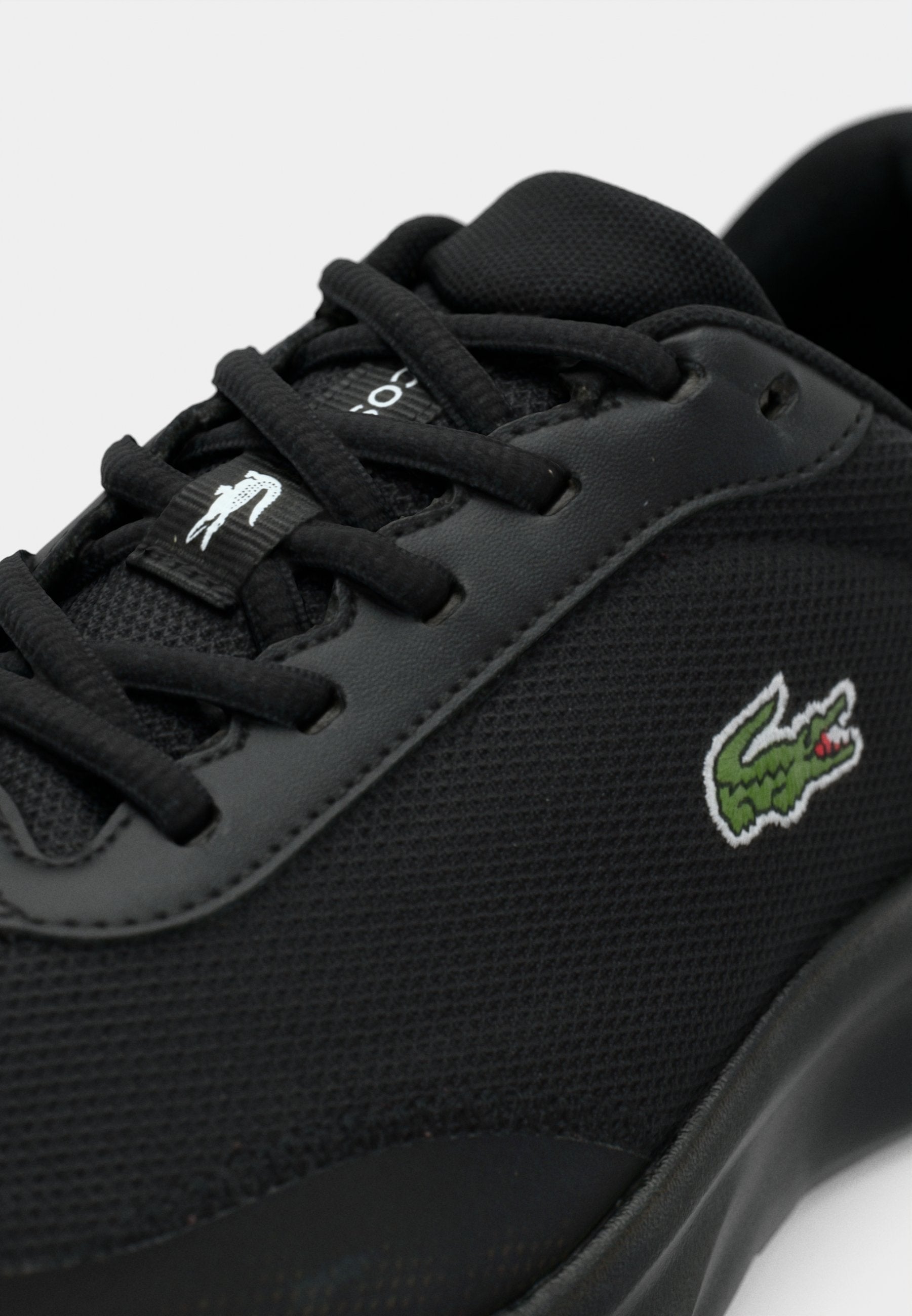 Lacoste NEO RUN UTL 1261 SMA