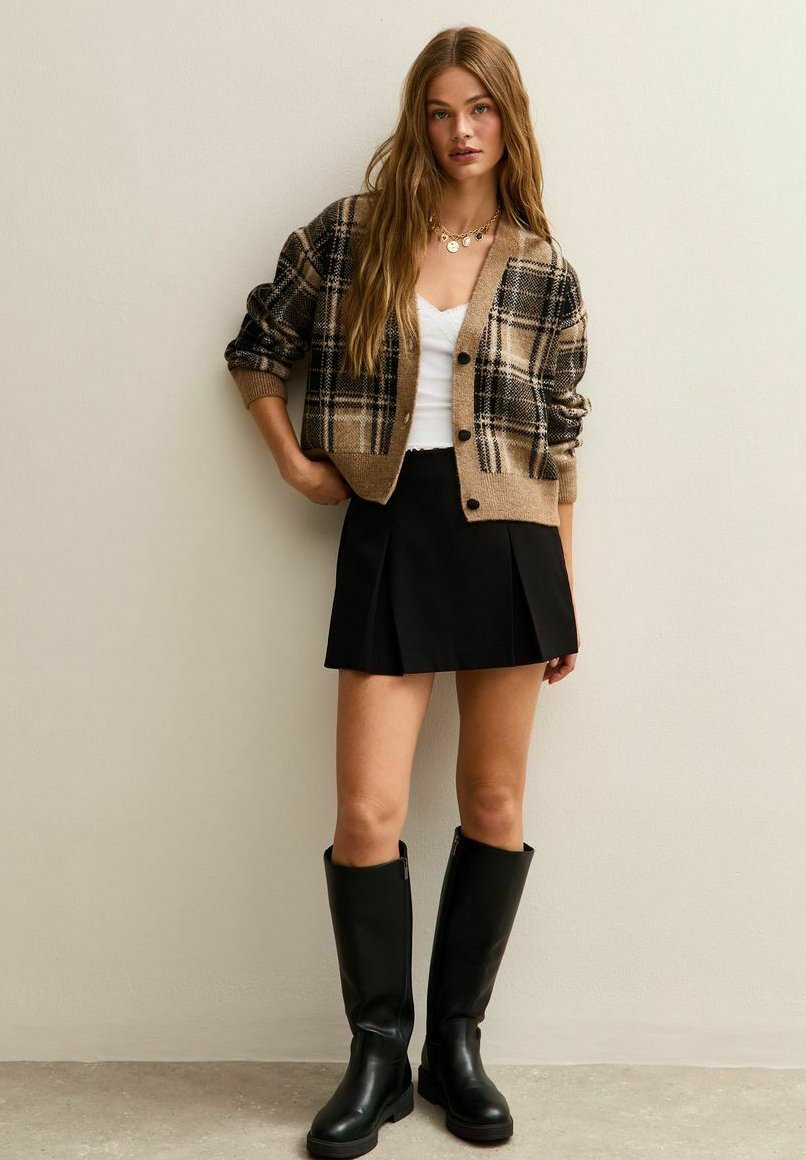 New Look CHECKED