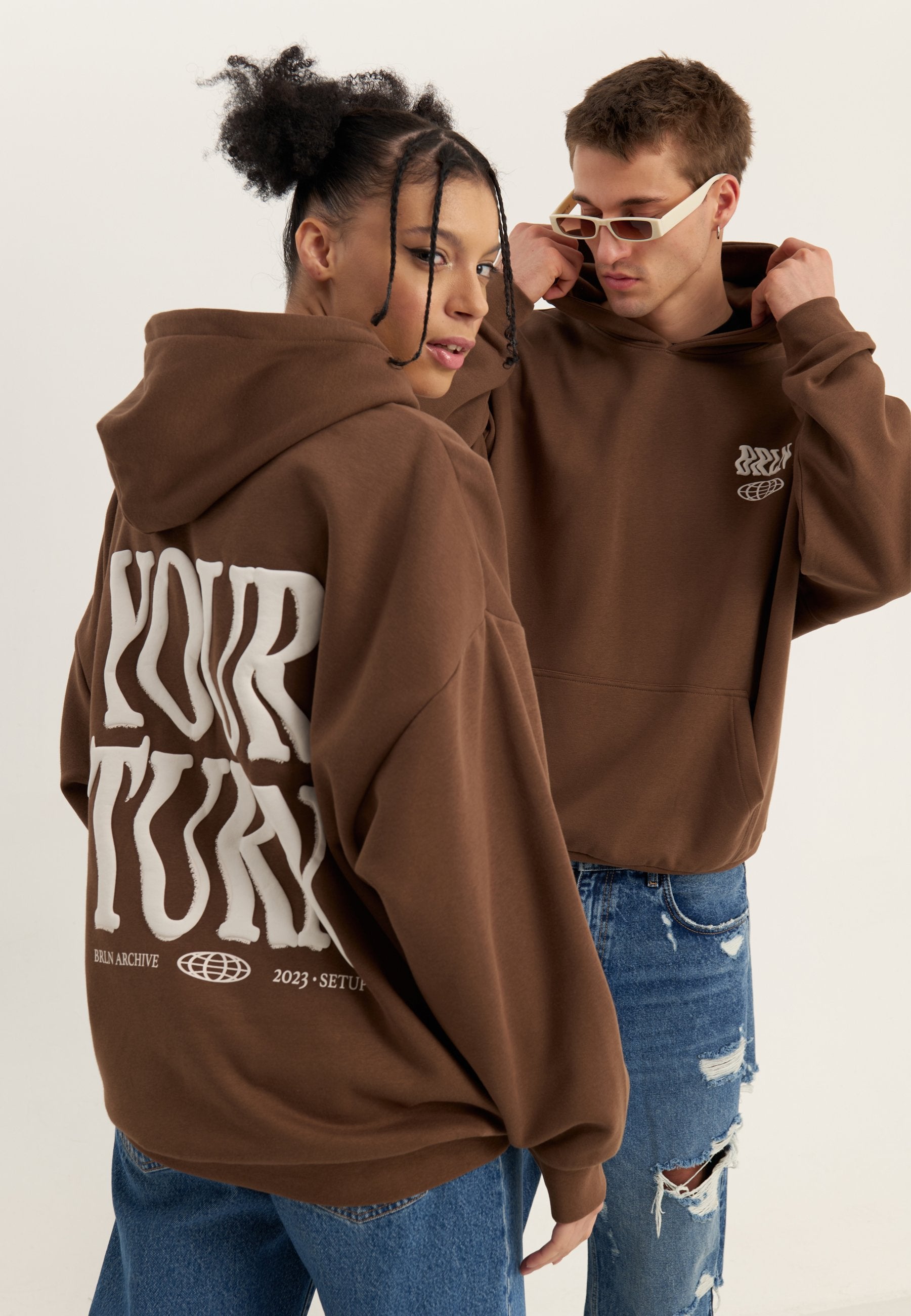 YOURTURN UNISEX OVERSIZED FIT DISTORTED PRINT HOODIE