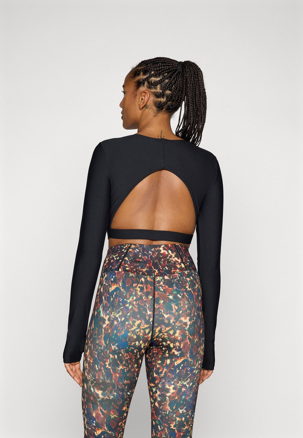 Stronger OPEN BACK LONG SLEEVE