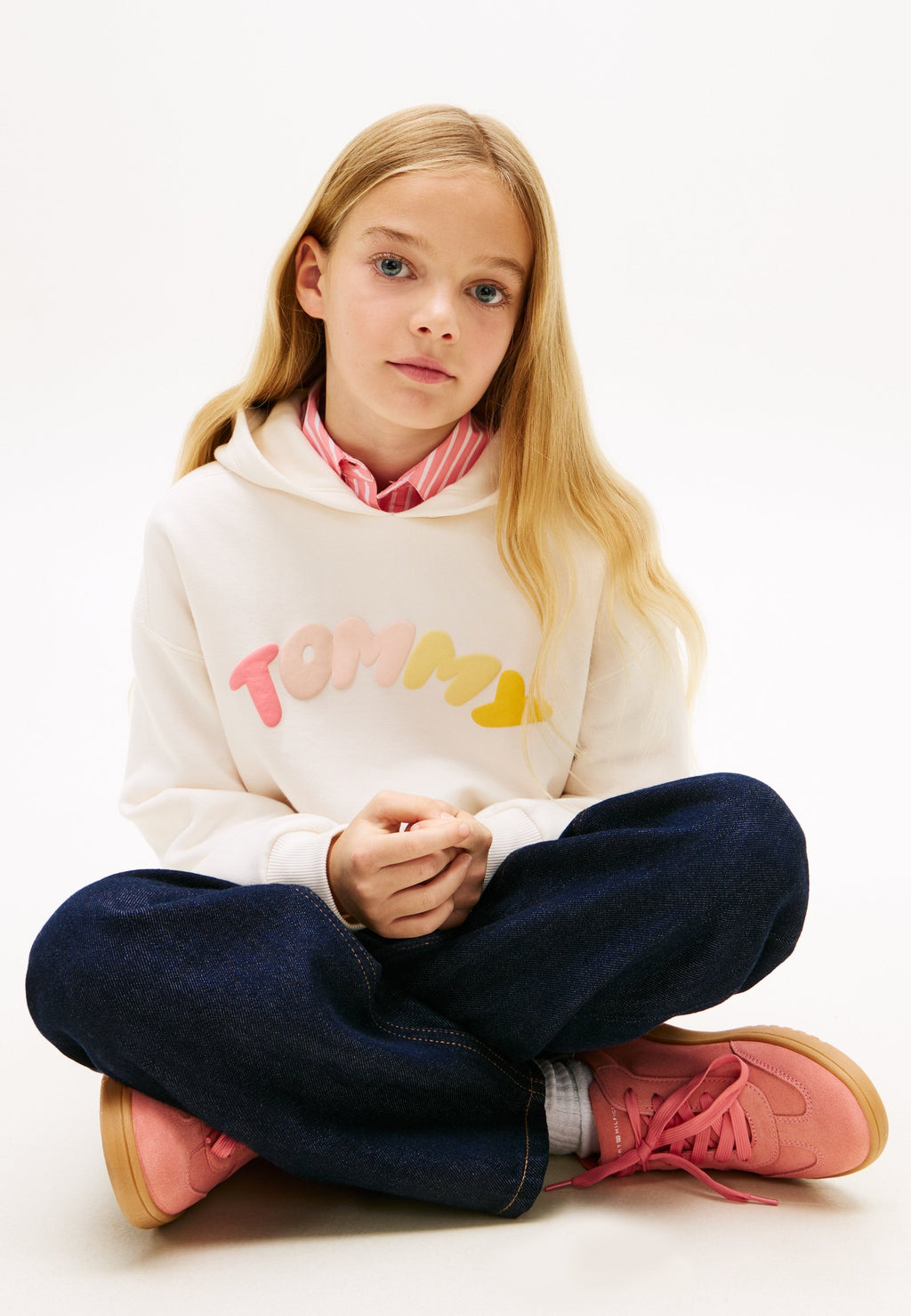 TEXTURED LOGO RELAXED HOODY Media 5