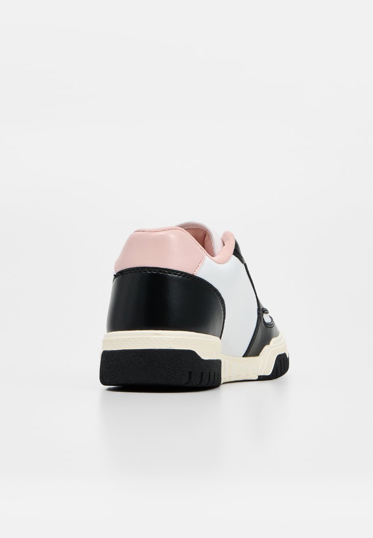 Armani Exchange Sneaker low Media 3