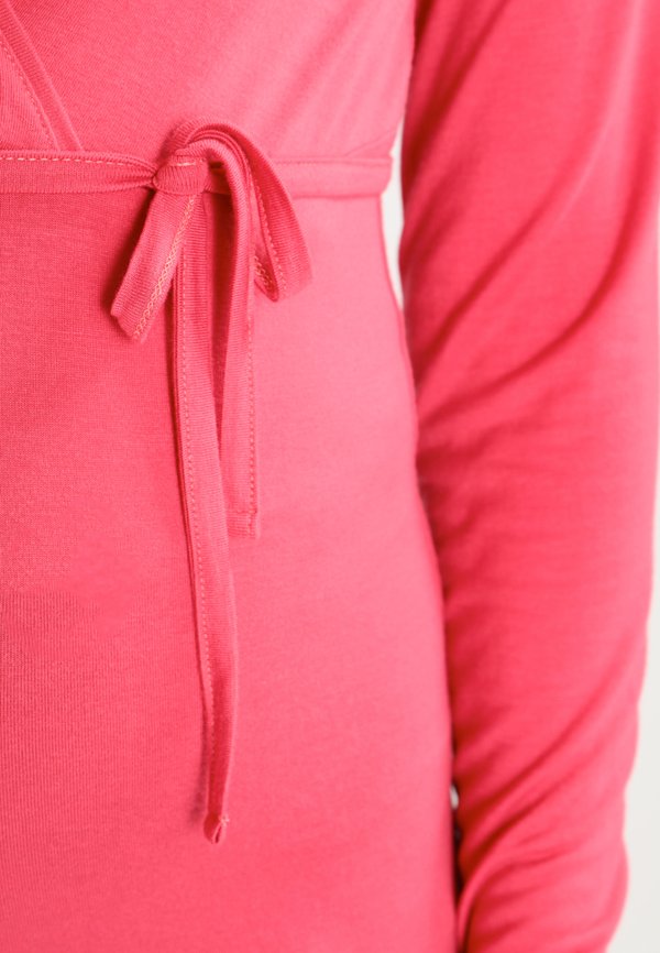 Esprit Maternity