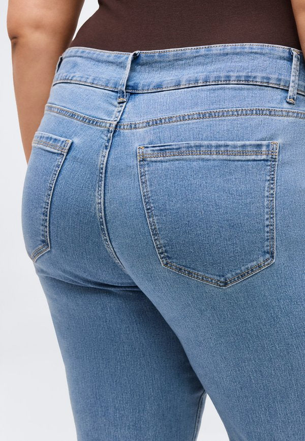 Vero Moda Curve VMCLUSIA