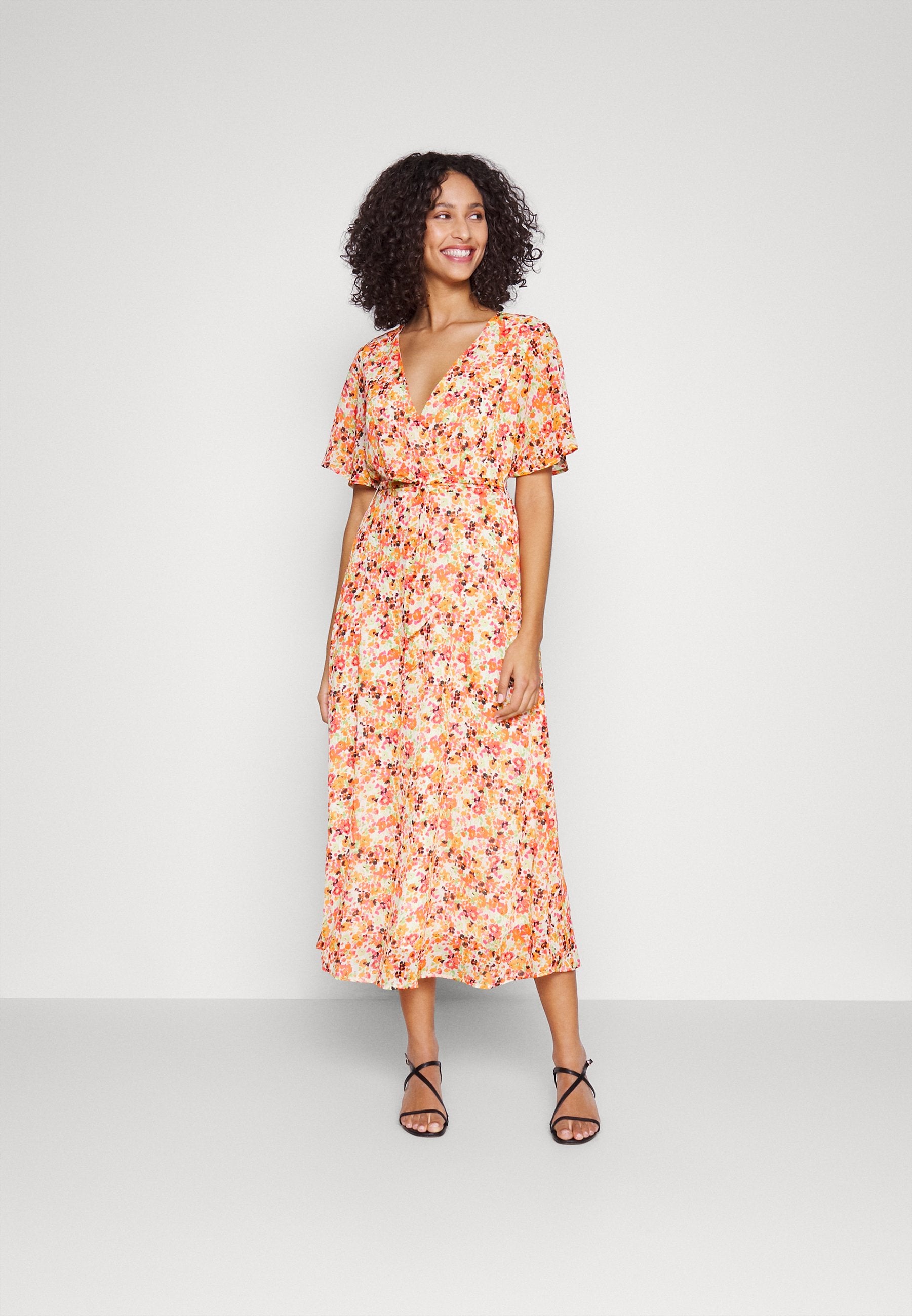 ONLLUCIE MIDI WRAP DRESS PTM Media 3