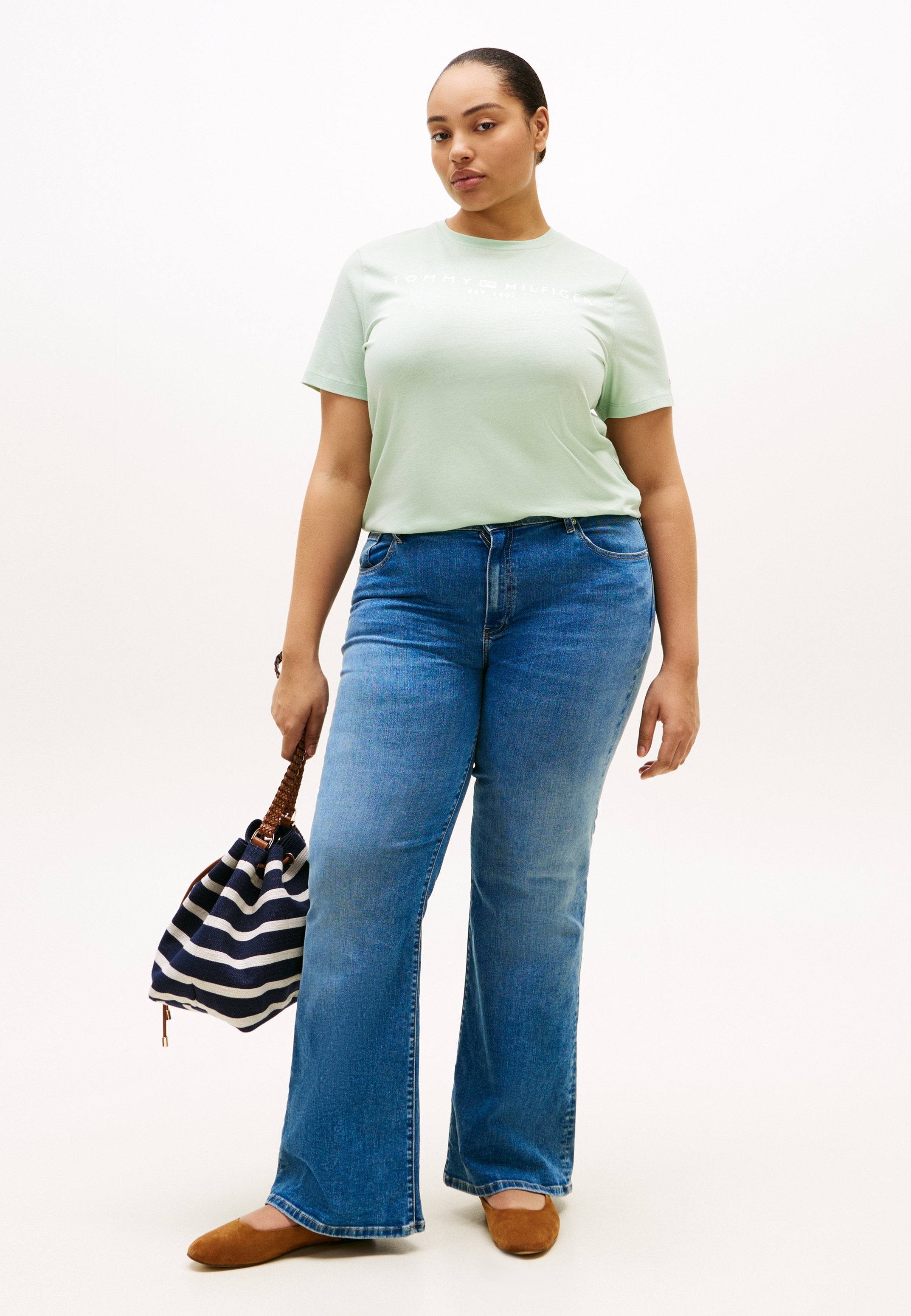CURVE LOGO JERSEY CREW NECK T-SHIRT Media 2