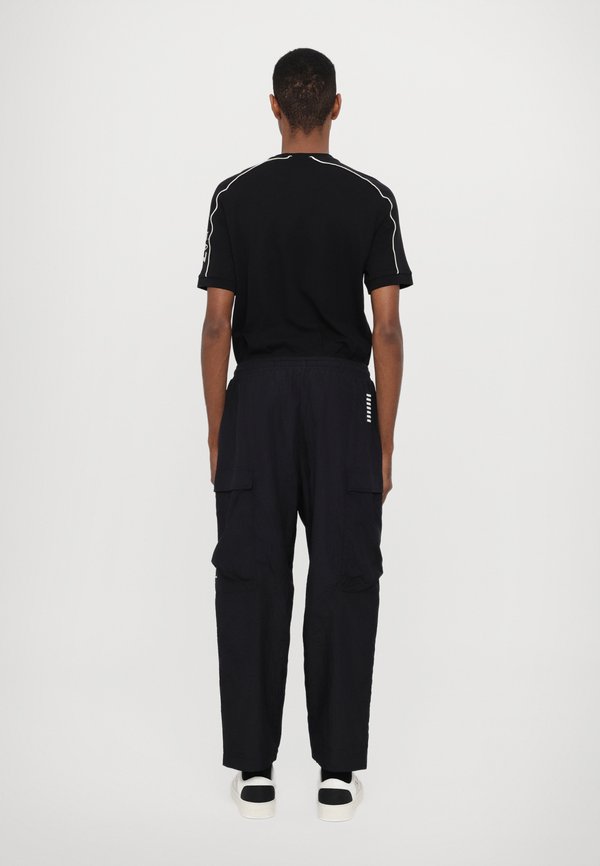 EA7 Emporio Armani