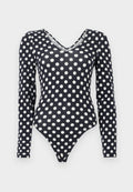 ONLY ONLLIVE LOVE V NECK BODY