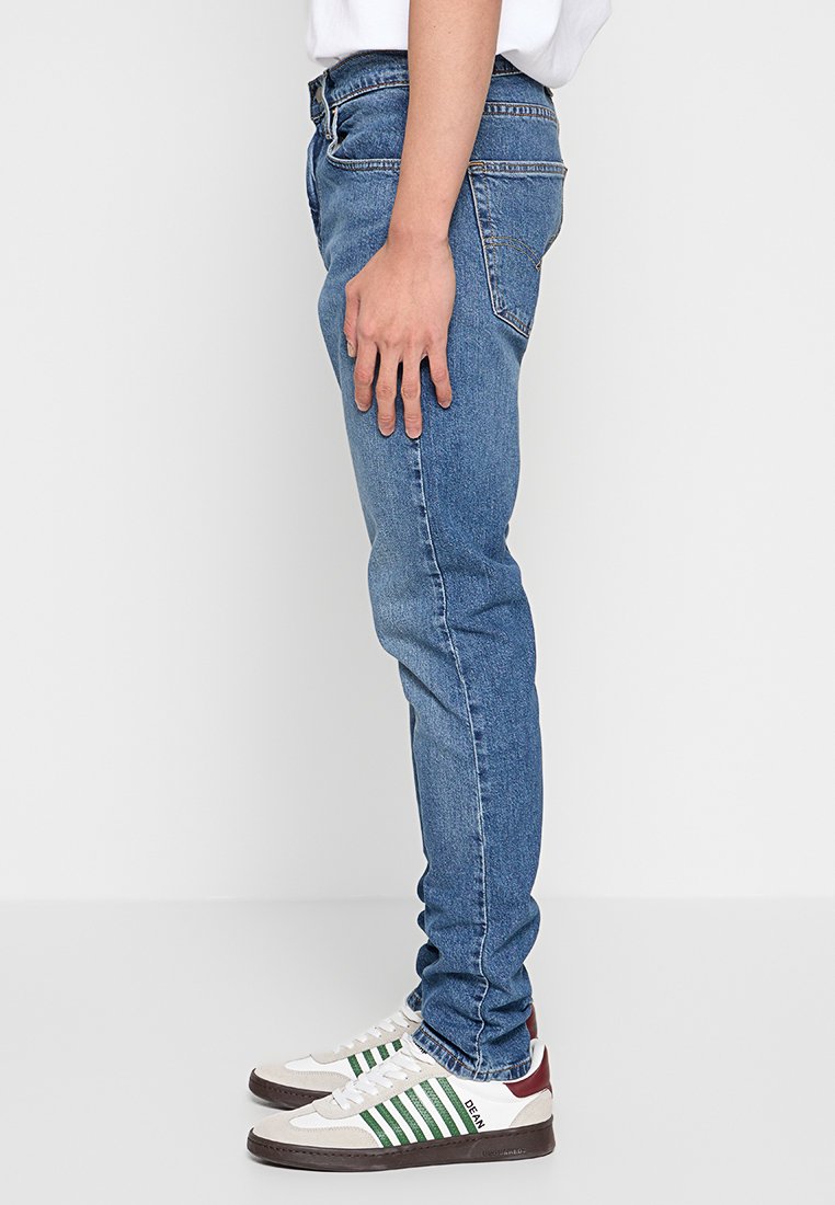 Levi's® 512  SLIM TAPER
