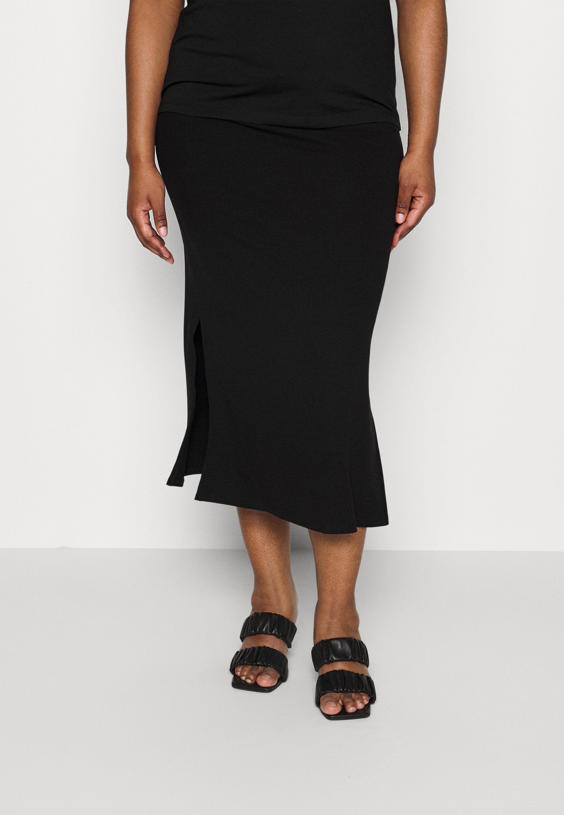Object Curve OBJJAMIE RIB LONG SKIRT PLUS SIZE