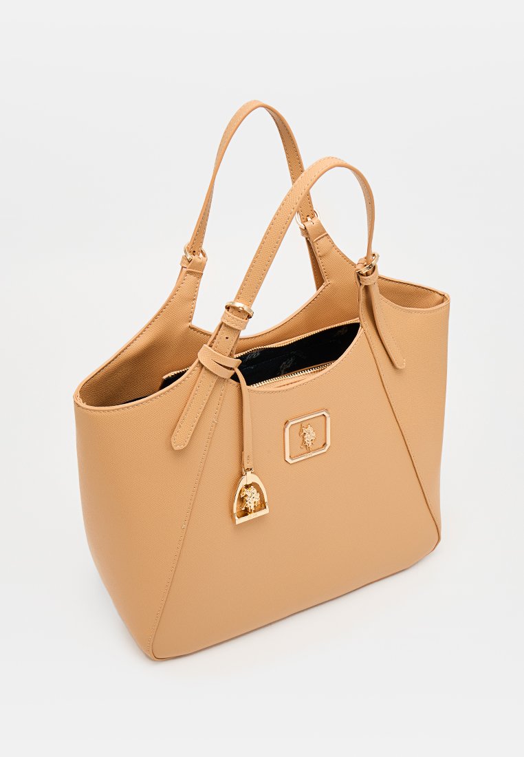 U.S. Polo Assn. NEW HAVEN