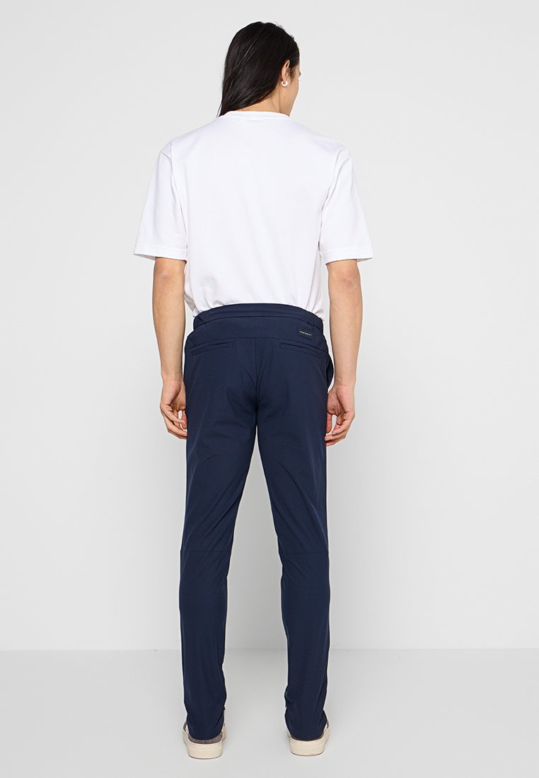 Hackett London COMMUTER