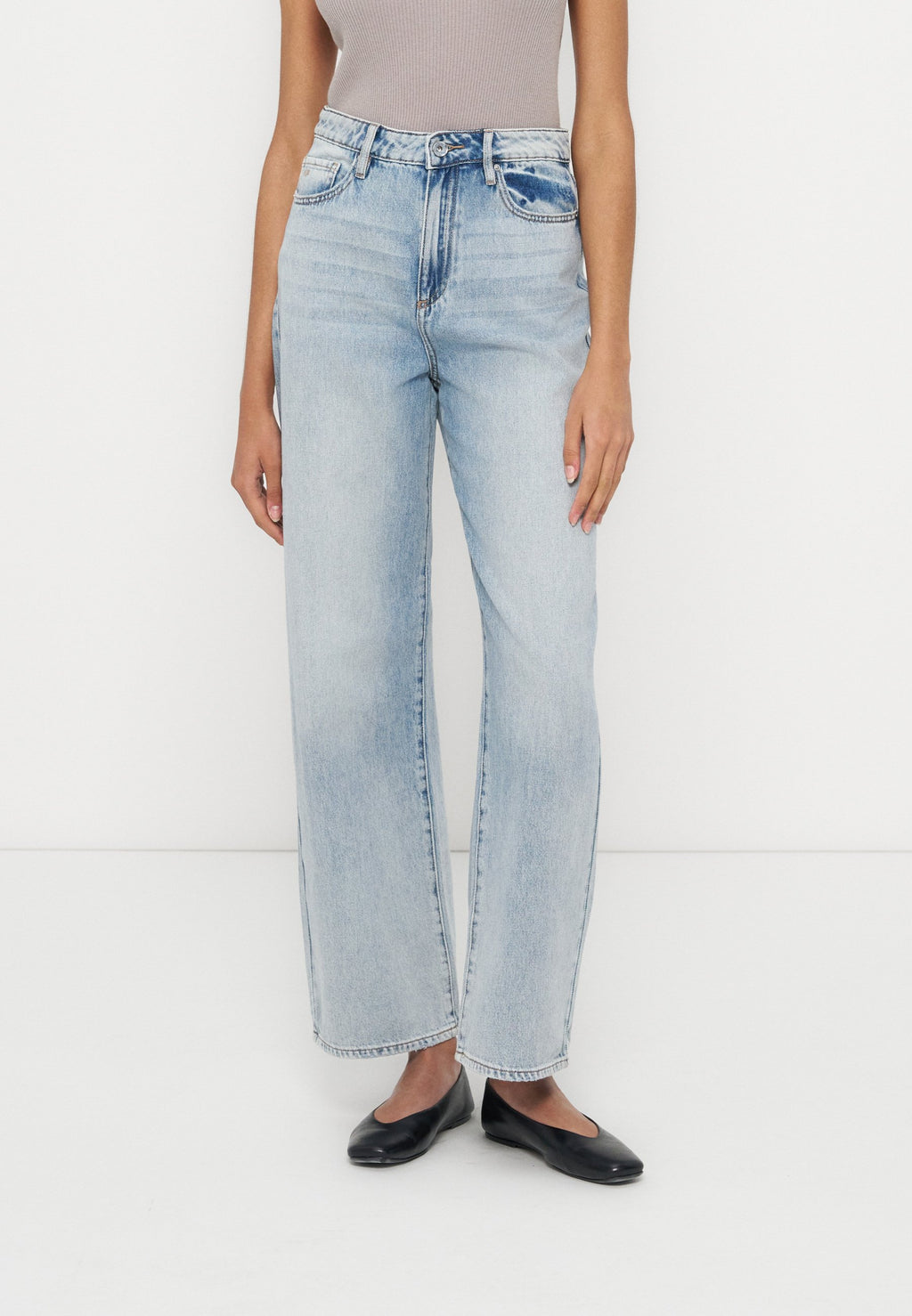 Armani Exchange Wide Leg Media 1
