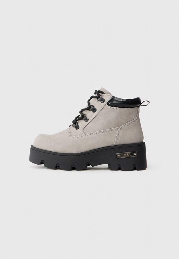Koi Footwear NOVUS