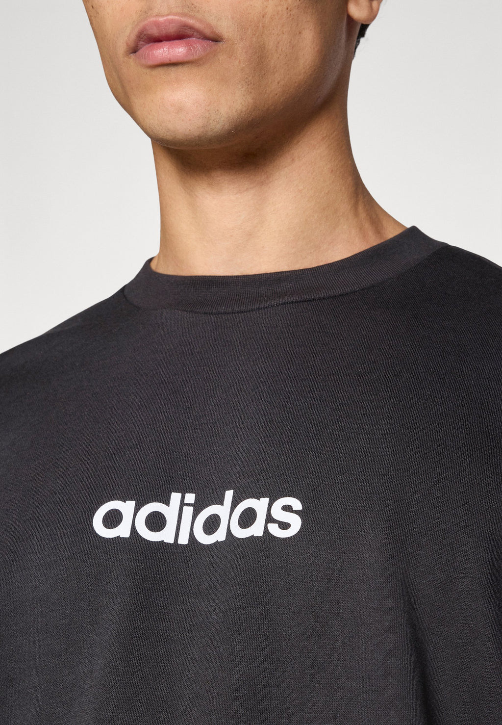 adidas Sportswear ESSENTIALS LINEAR FLEECE
