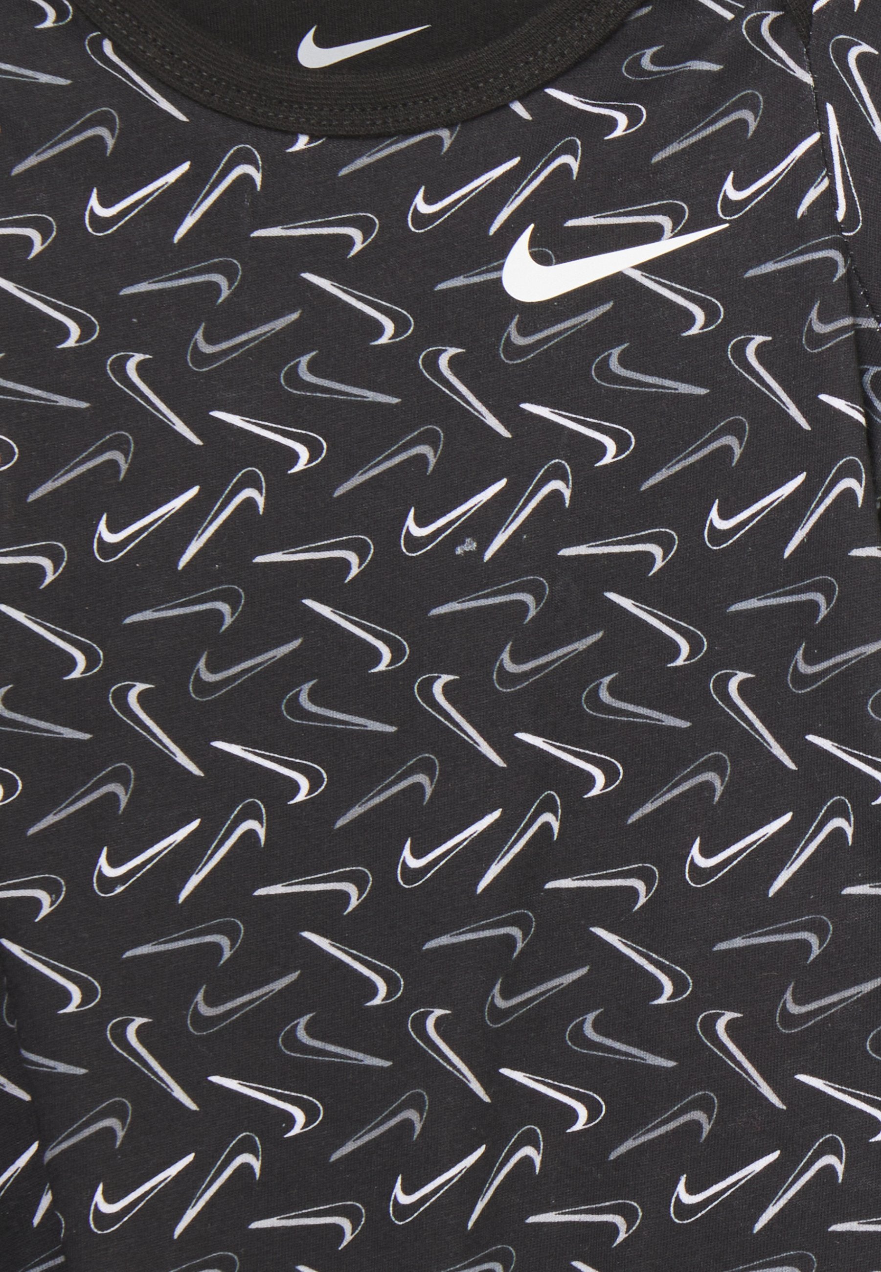 Nike Sportswear LOGO SET