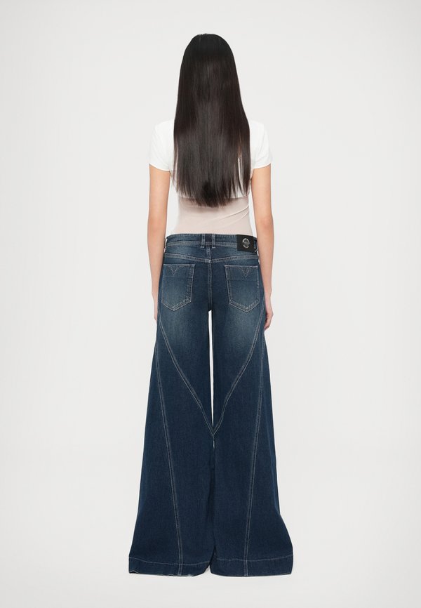 Versace Jeans Couture