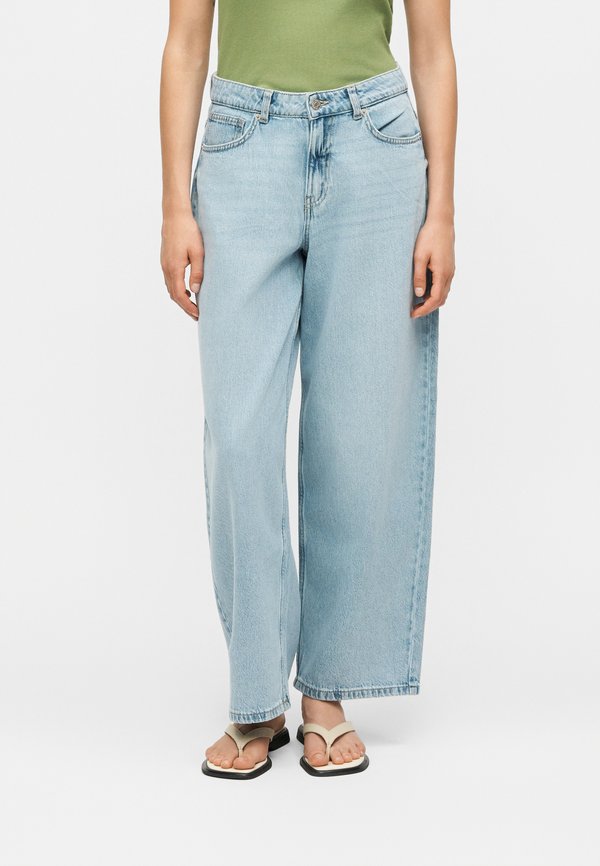 Vero Moda Petite VMESTELLE BARREL  - Baggy Jeans - light blue denim
