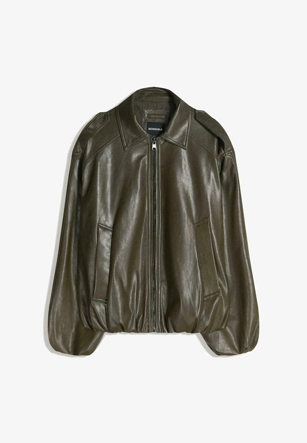 Bershka BALLOON - Faux leather jacket - khaki