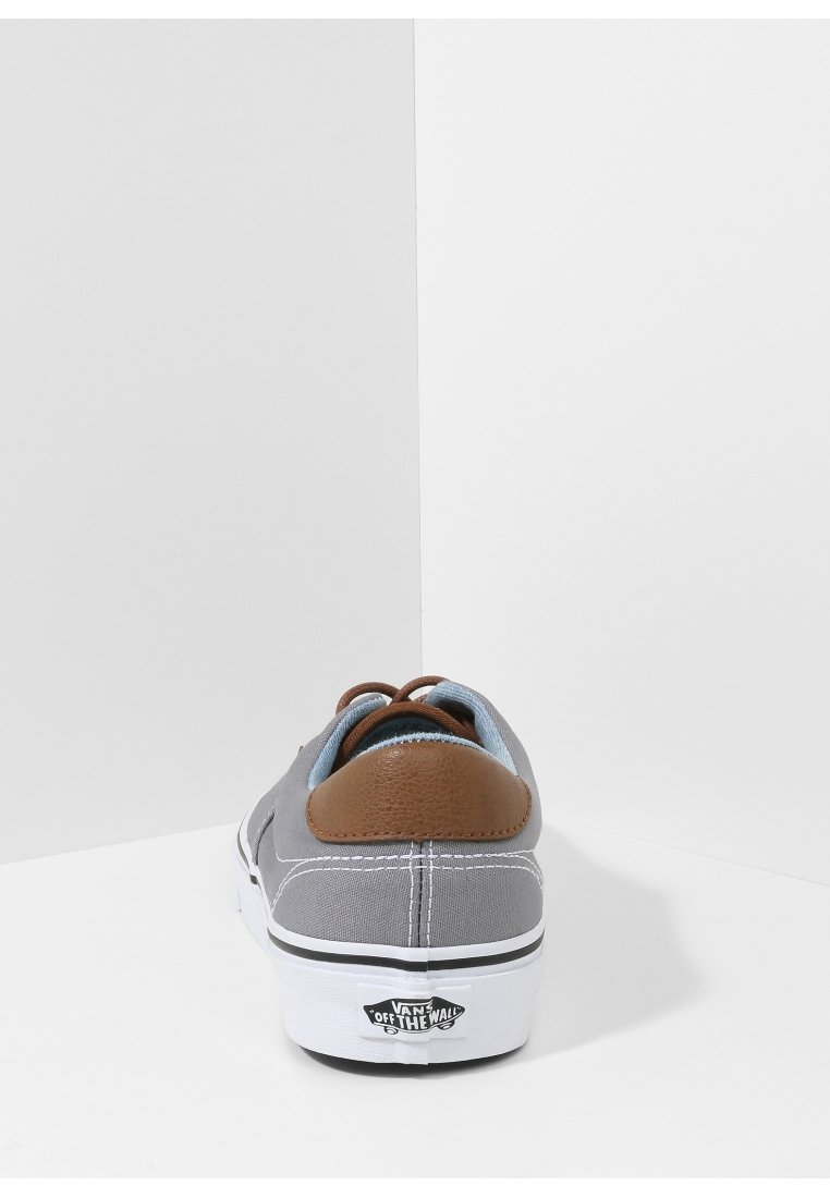 Vans UA ERA 59