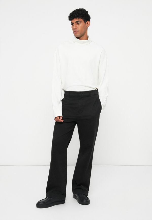 Calvin Klein PONTE ROLLNECK