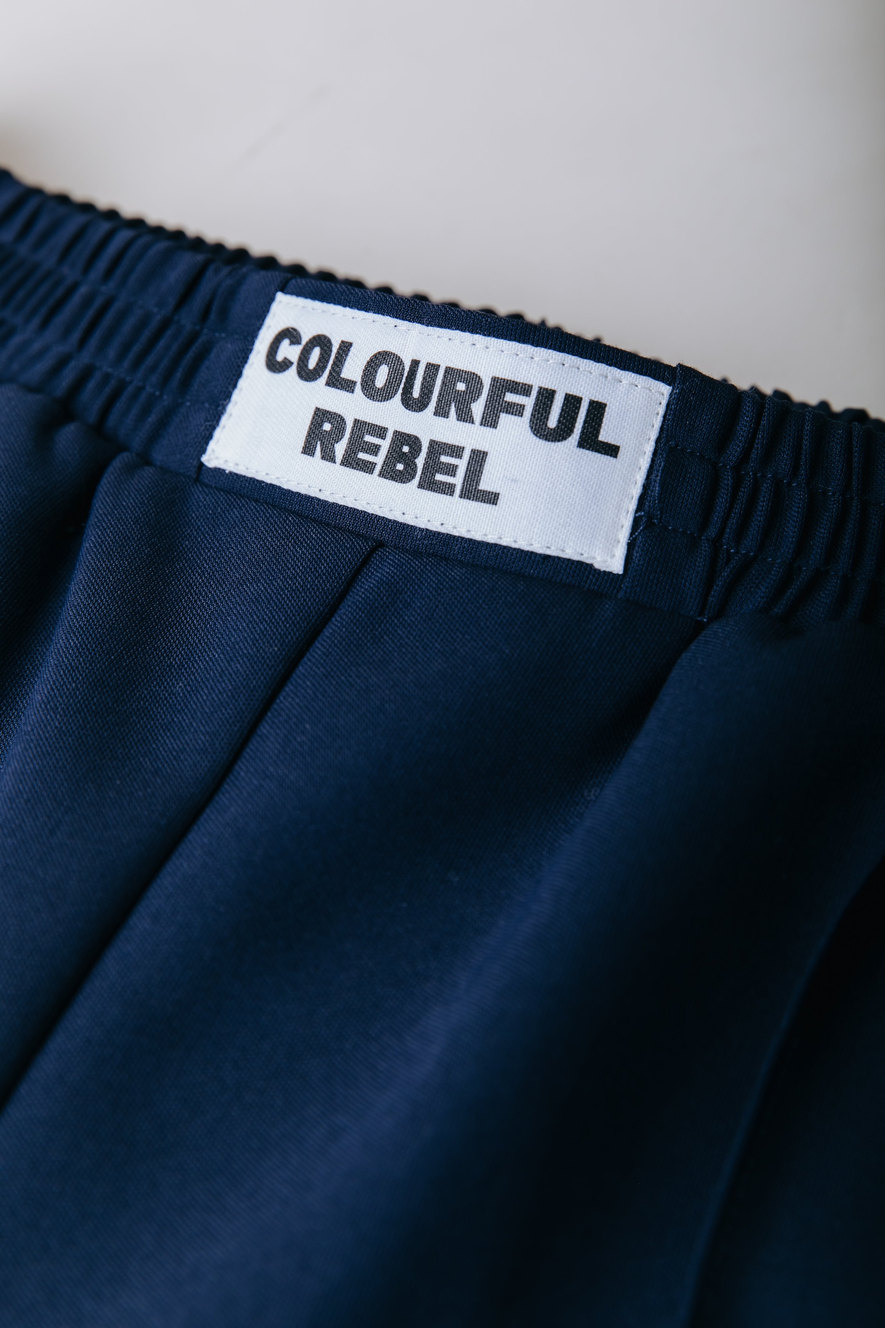 Colourful Rebel VELLA