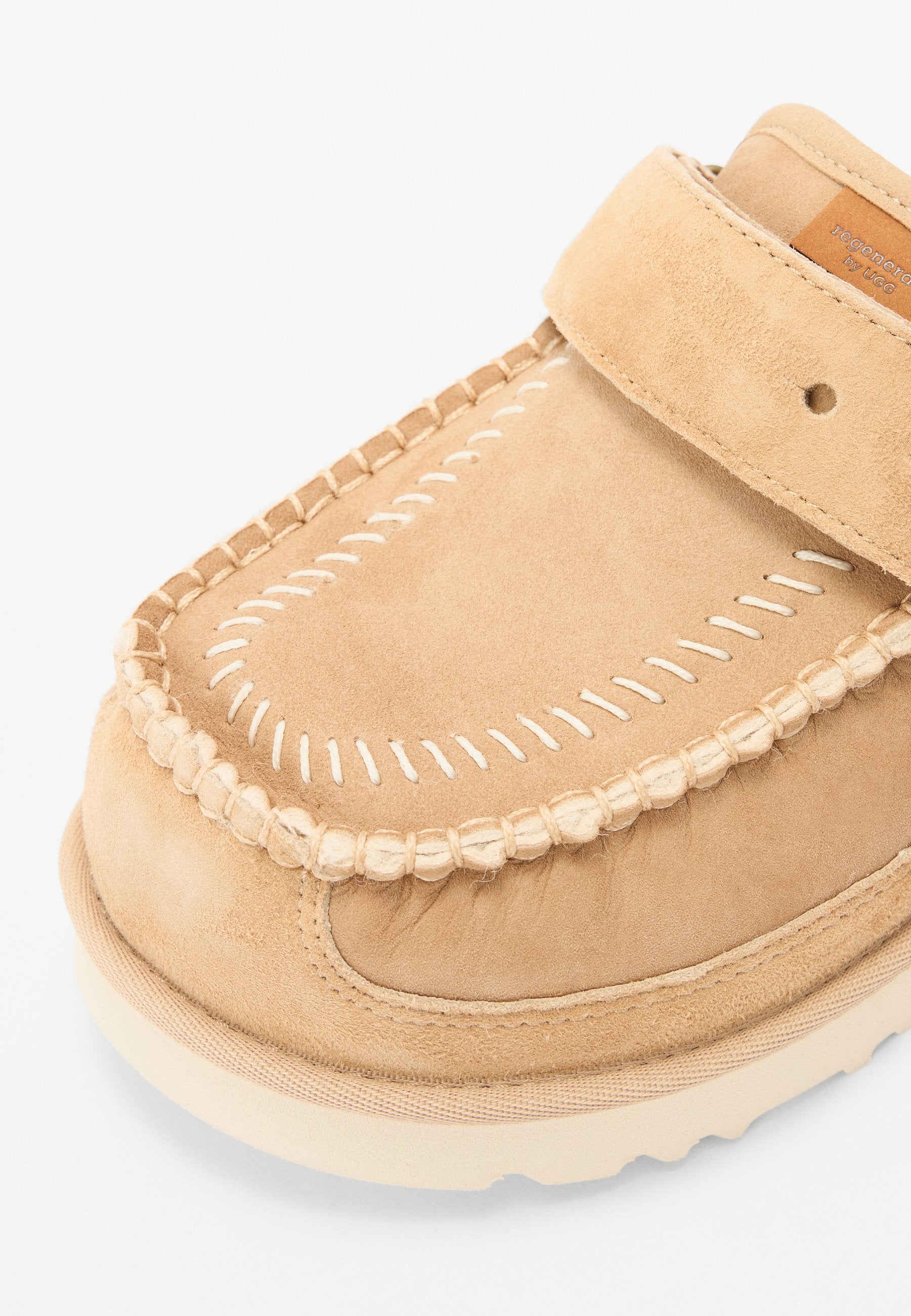 UGG REGENERATE UNISEX