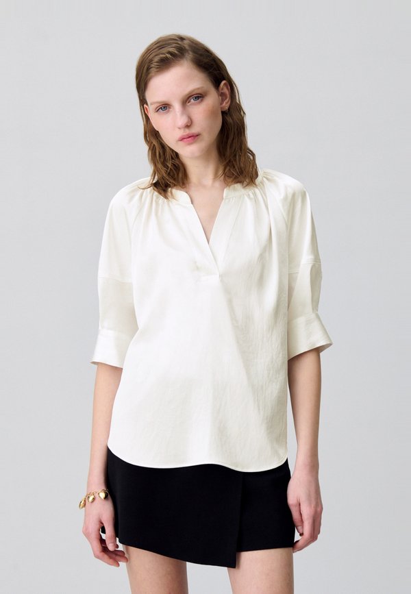 Claudie Pierlot