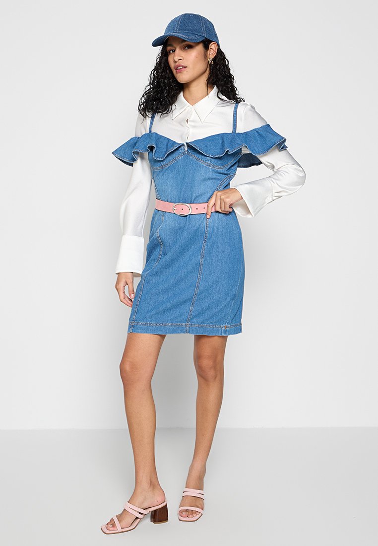 MOSCHINO JEANS