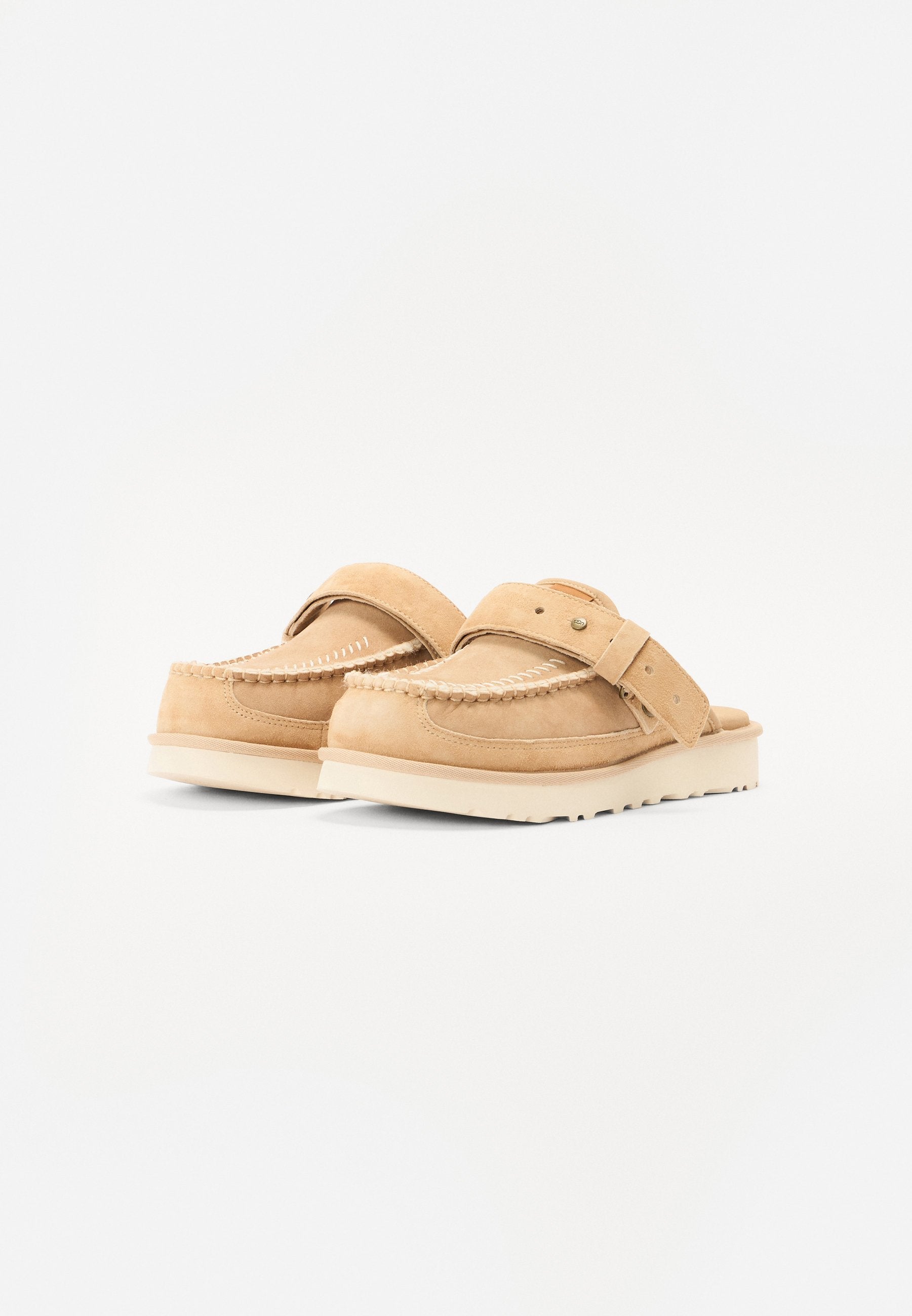 UGG REGENERATE UNISEX