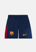 Navy Fußballshorts mit roten und blauen Seitenpanelen, einem gestickten Barcelona-Logo am linken Bein und einem goldenen Nike-Logo.