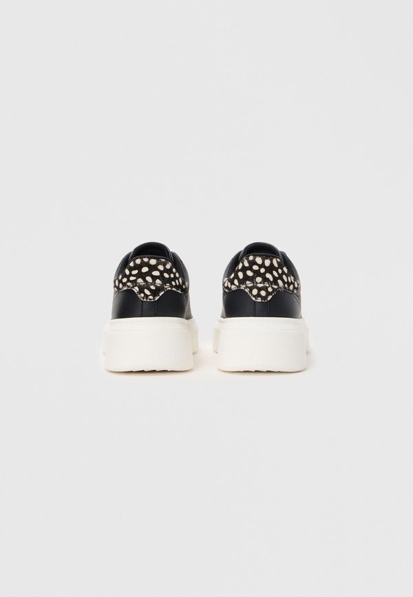Tommy Hilfiger SNOW LEOPARD HEEL LEATHER PLATFORM TRAINERS