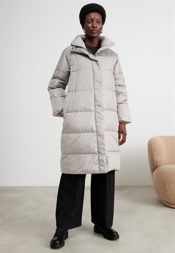Bruuns Bazaar DOWNBBLUCKY COAT
