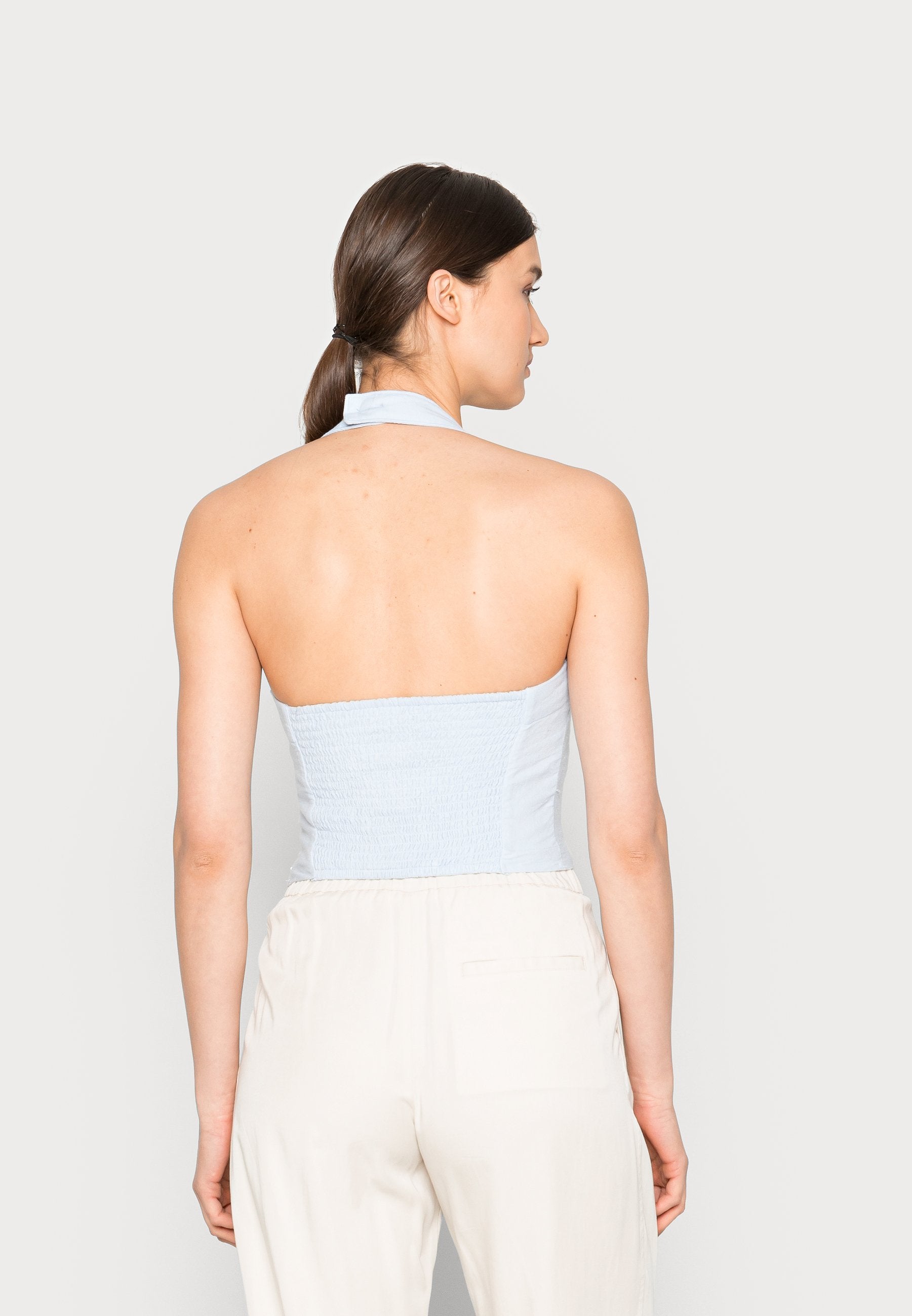 Abercrombie & Fitch UNIVERSAL HALTER