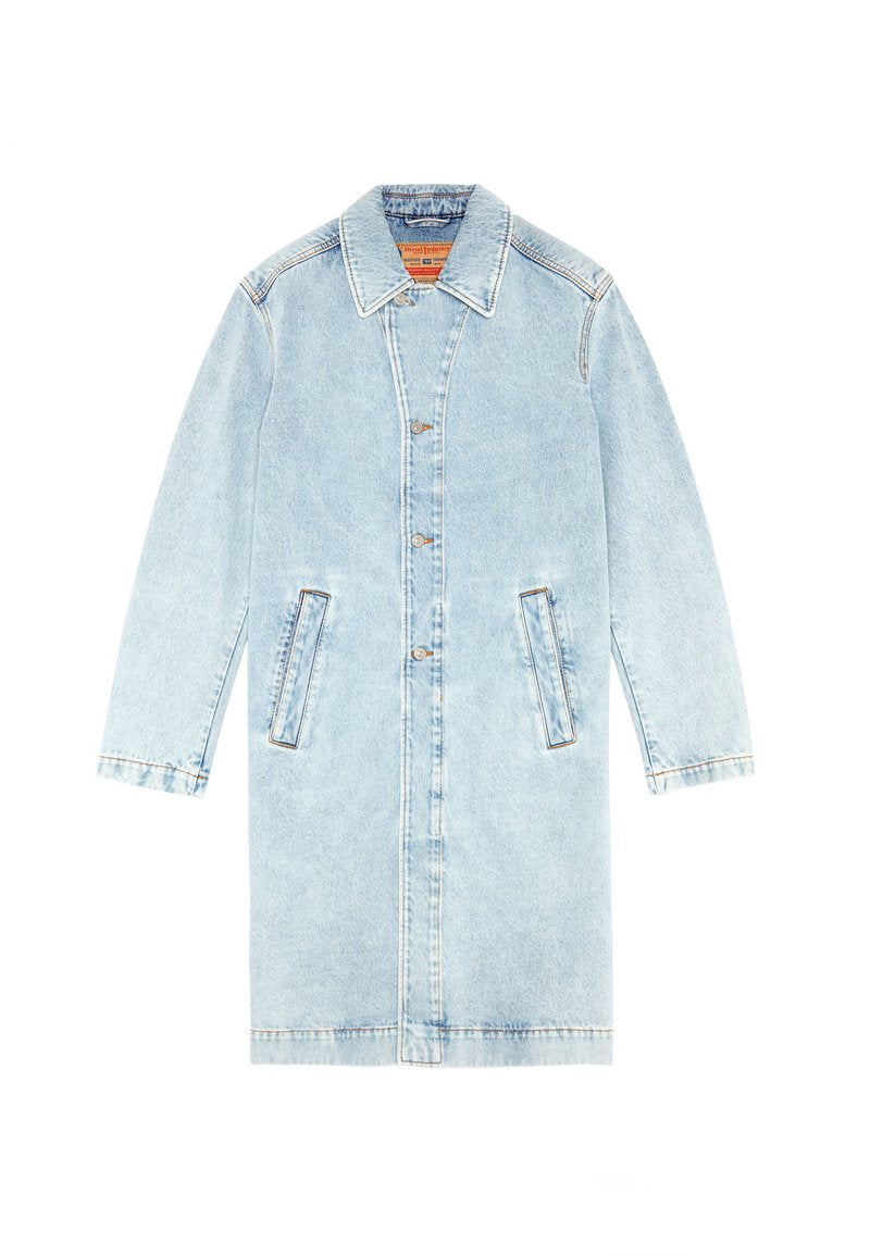Hellblauer Denim-Mantel mit langen Ärmeln, Kragen, vorderen Knöpfen und seitlichen Taschen. Verfügt über einen geraden Schnitt und eine ausgewaschene Textur.