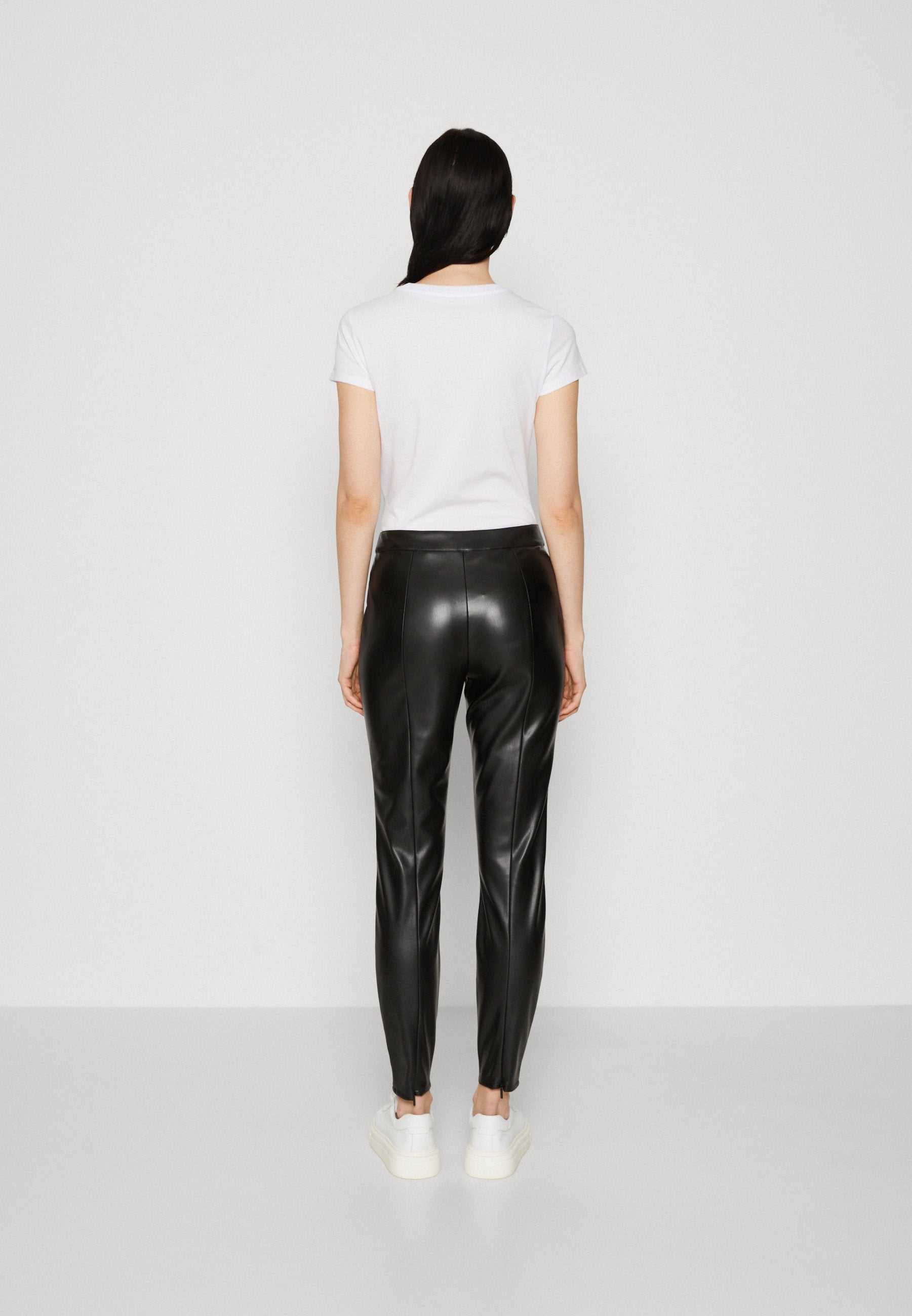TROUSER Media 4