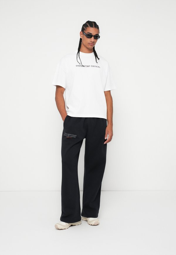 The Tracksuit Club HOT IN HERE UNISEX