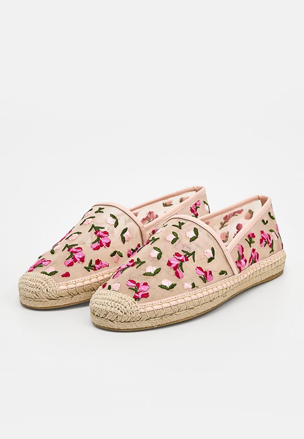 Stuart Weitzman BAREITALL