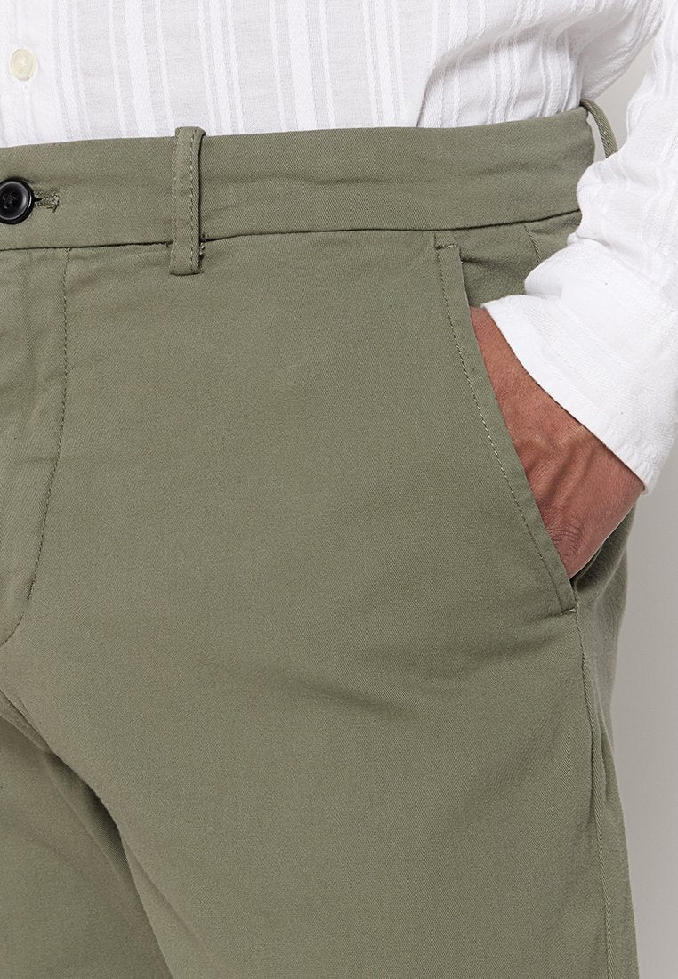 SLIM FIT Media 4