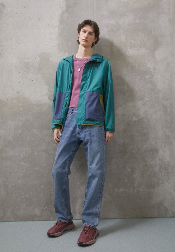 New Balance JACKET