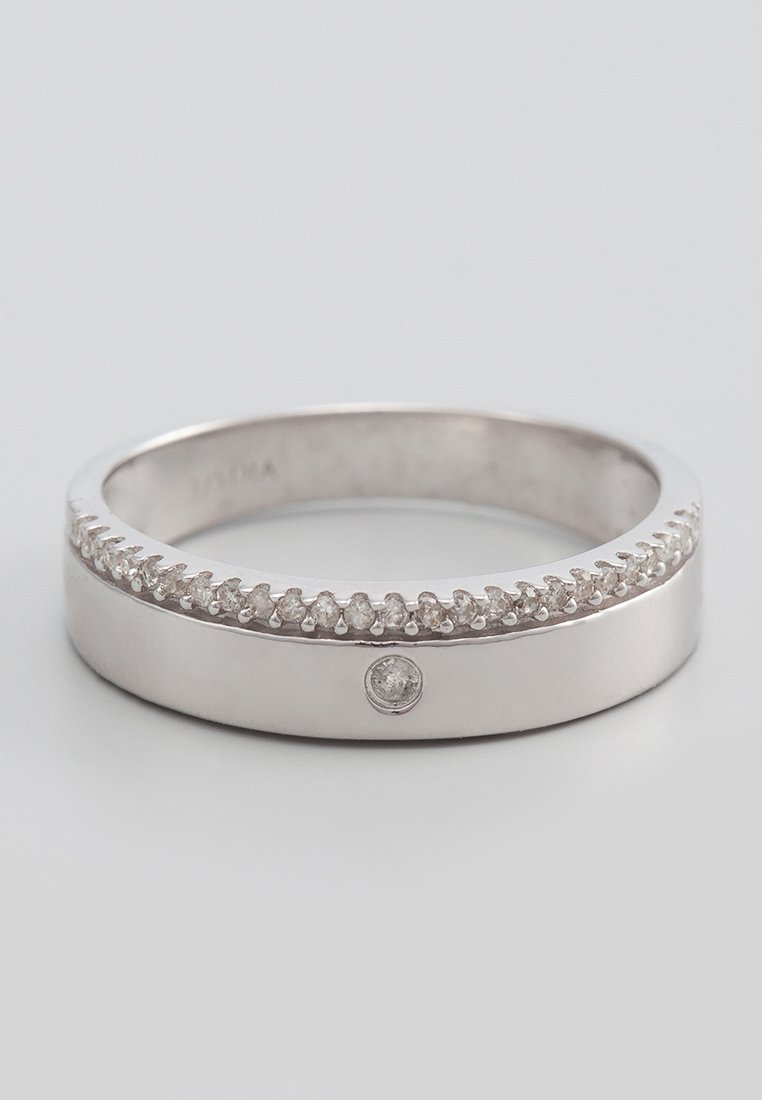DIAMANT L'ÉTERNEL