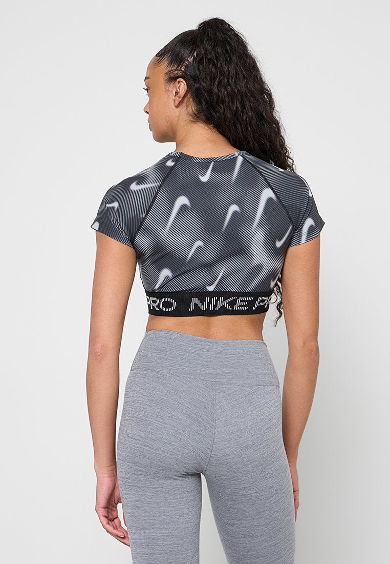 Nike Performance