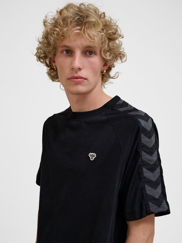 Hummel HMLARCHIVE LOOSE T-SHIRT S/S UNISEX