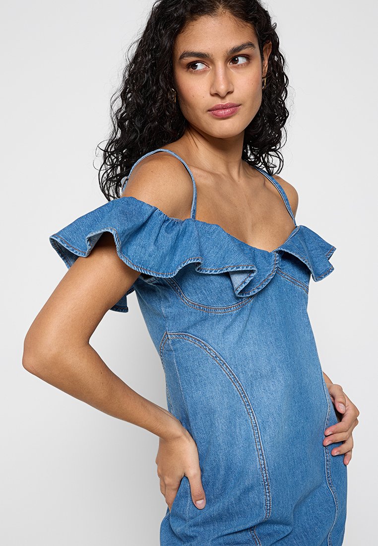 MOSCHINO JEANS