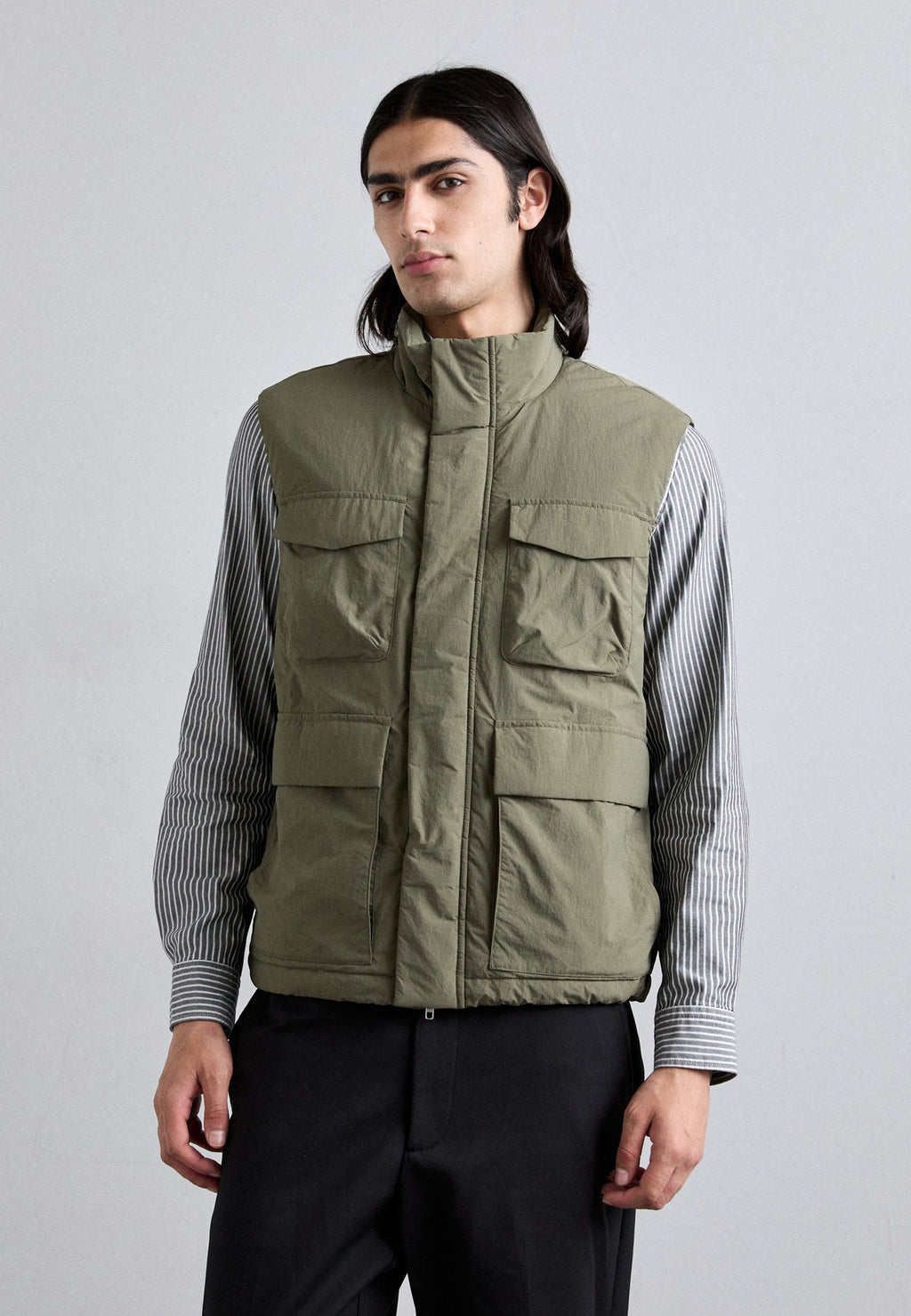 NN.07 PERRY VEST