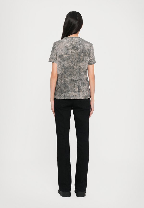 Just Cavalli TEXTURE LOGO GOTHIC