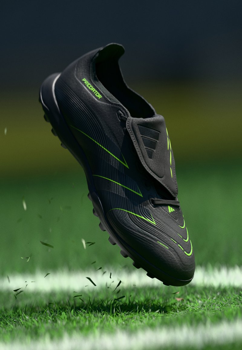 PREDATOR LEAGUE FOLD-OVER TONGUE TURF FOOTBALL BOOTS Media 1