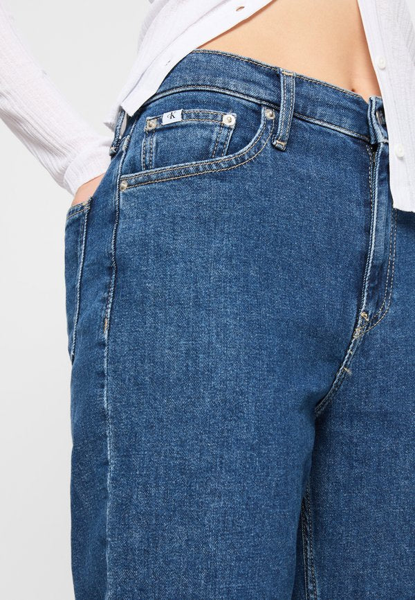 Calvin Klein Jeans MOM