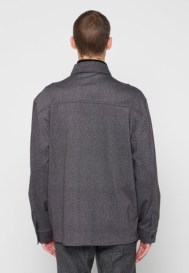 REGULAR FIT  Media 3